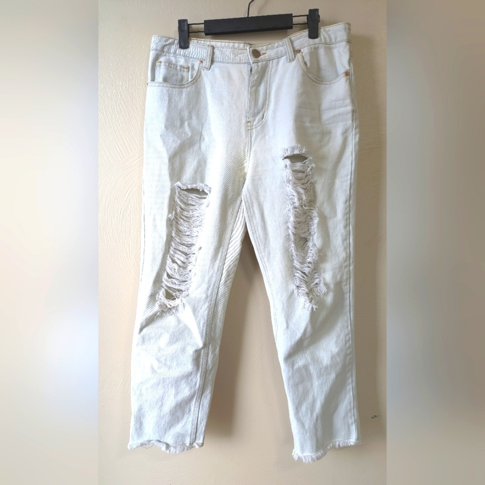TOAST ❤️ JEANS, Light stonewash, distressed, size L
